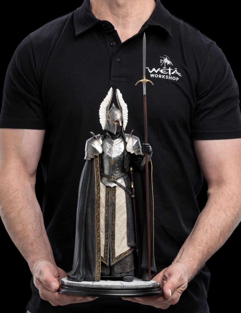Fountain Guard of Gondor Classic Series (The Lord of the Rings)