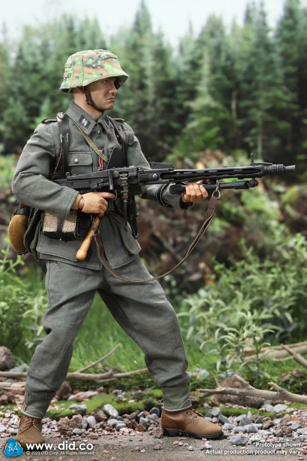 World War II German 12th Armored Division MG42 Machine Gunner Otto 1/6