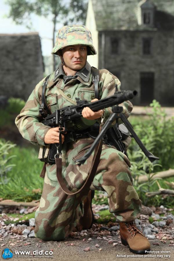 World War II German 12th Armored Division MG42 Machine Gunner Otto 1/6