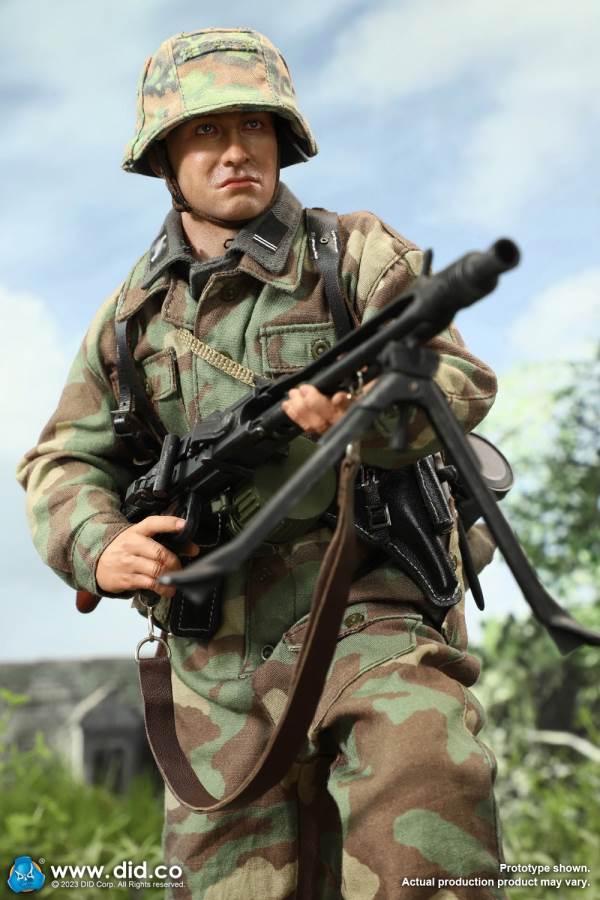World War II German 12th Armored Division MG42 Machine Gunner Otto 1/6