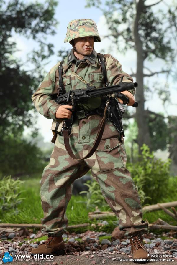 World War II German 12th Armored Division MG42 Machine Gunner Otto 1/6