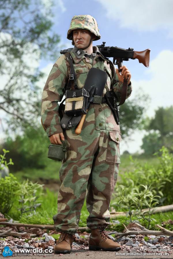 World War II German 12th Armored Division MG42 Machine Gunner Otto 1/6