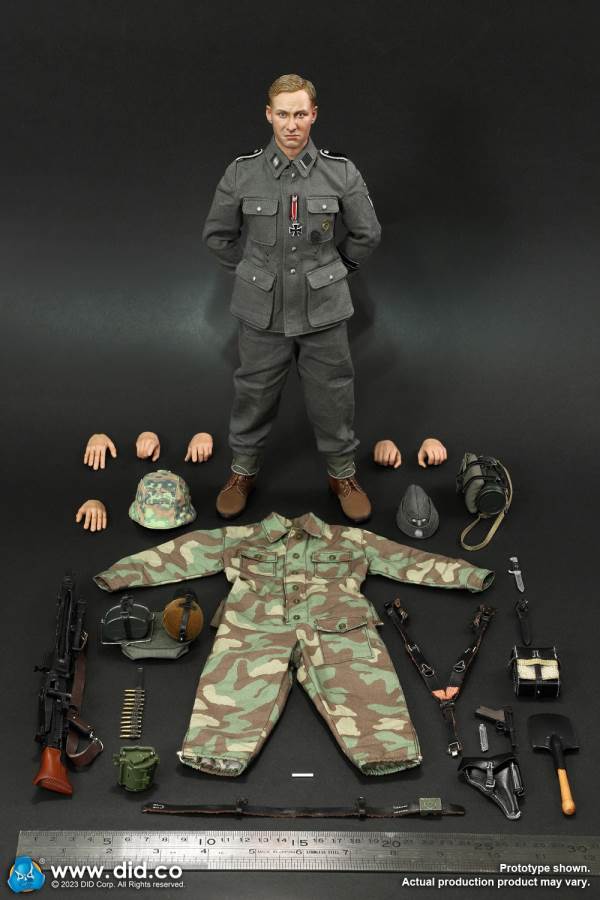 World War II German 12th Armored Division MG42 Machine Gunner Otto 1/6