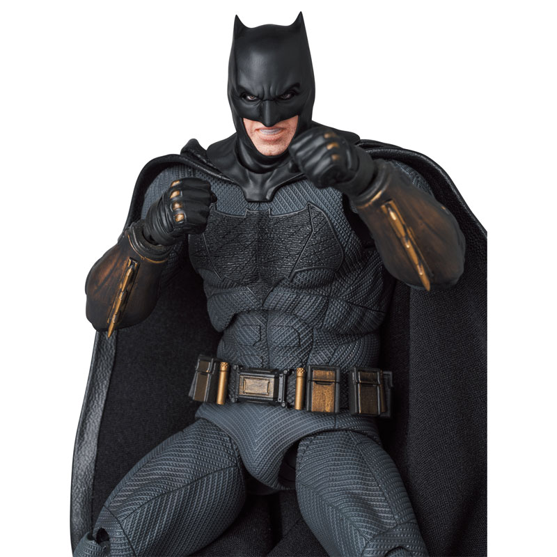MAFEX No.222 MAFEX BATMAN (ZACK SNYDER'S JUSTICE LEAGUE Ver.)
