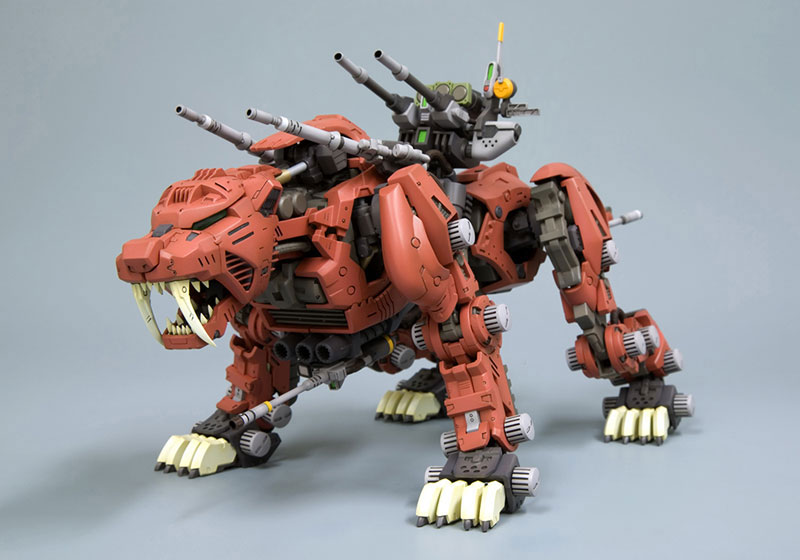 HMM ZOIDS EZ-016 Saber Tiger Marking Plus Ver. 1/72