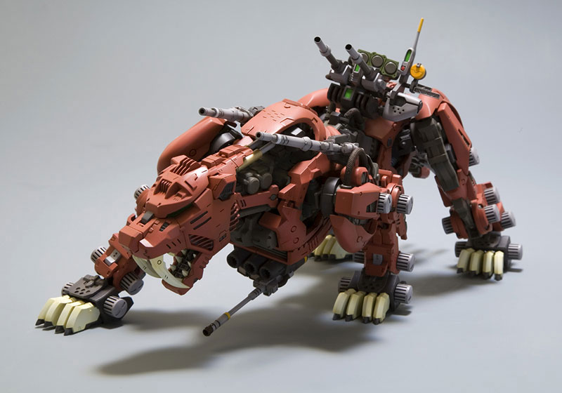 HMM ZOIDS EZ-016 Saber Tiger Marking Plus Ver. 1/72