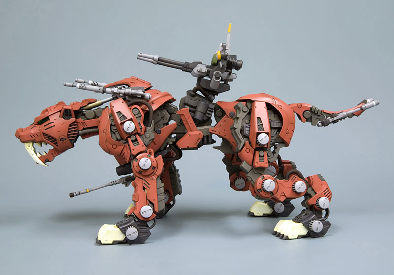 HMM ZOIDS EZ-016 Saber Tiger Marking Plus Ver. 1/72