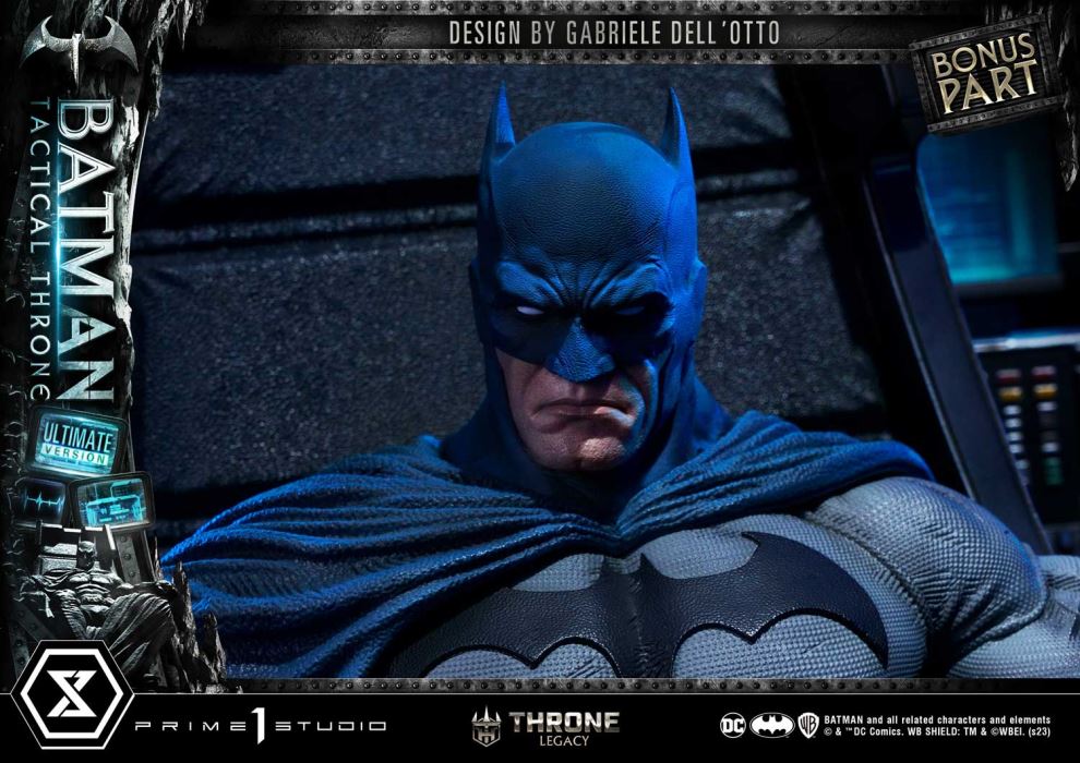 Batman Tactical Throne Ultimate Version