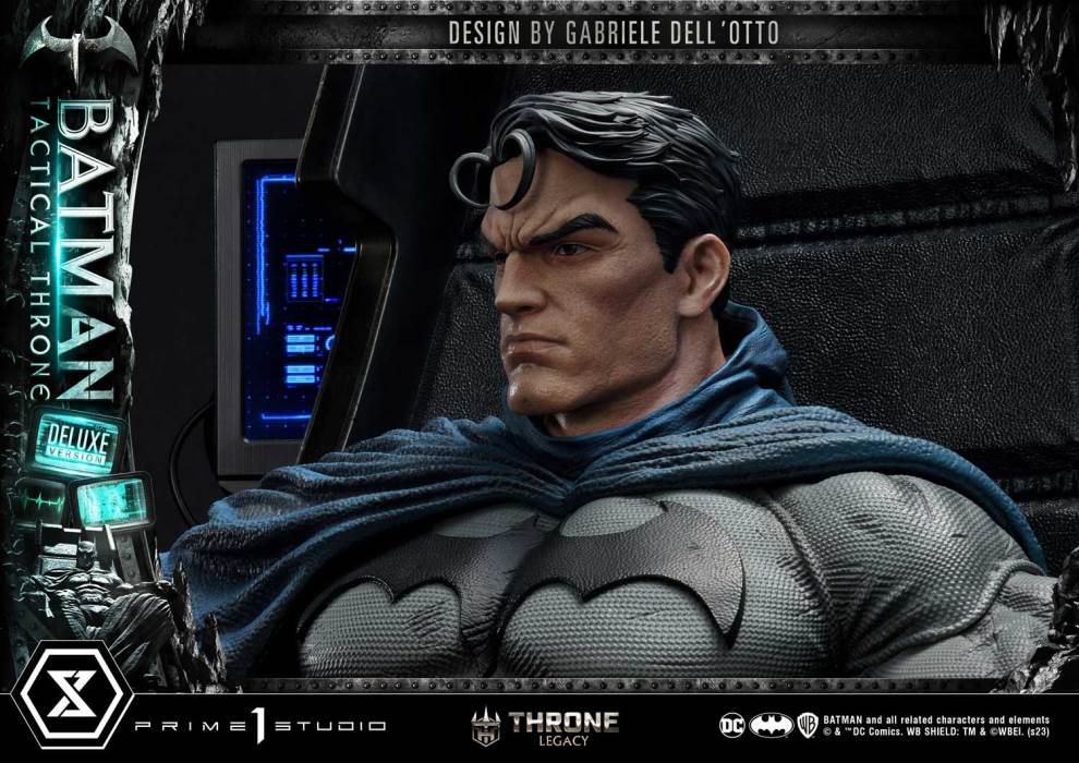 Batman Tactical Throne DX Version