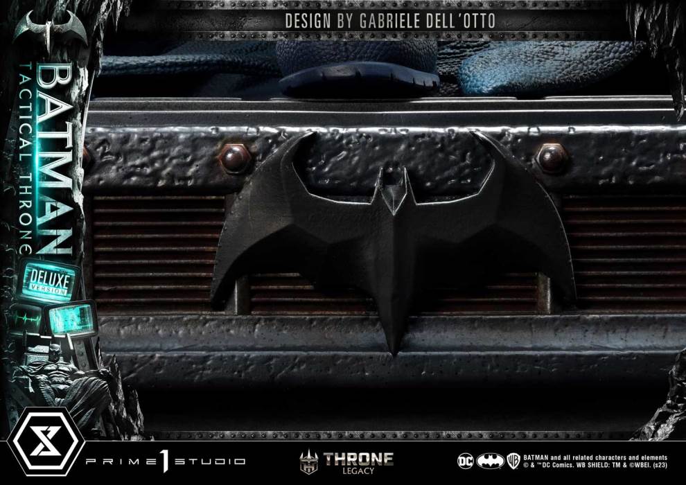 Batman Tactical Throne DX Version