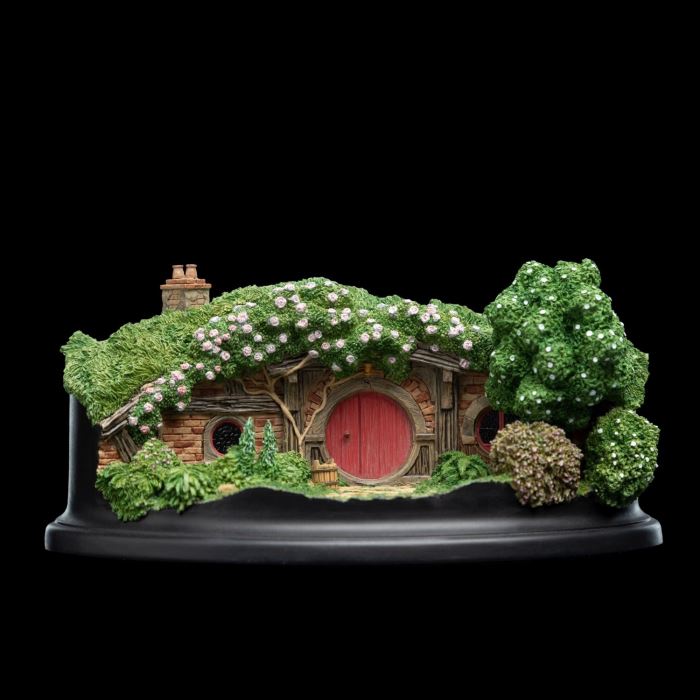 Hobbit Hole - Pine Grove