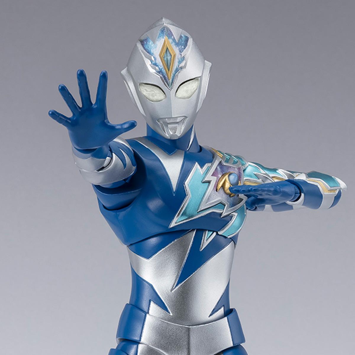 SHFiguarts Ultraman Decker Miracle Type