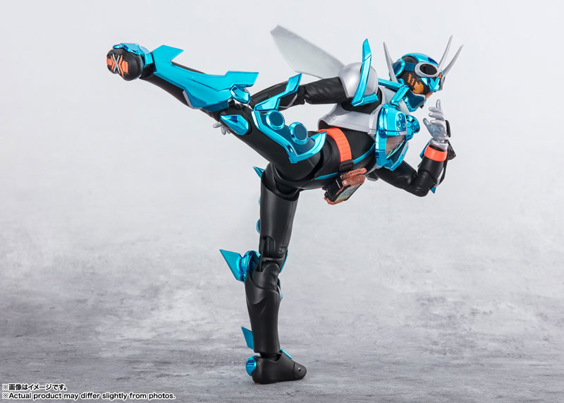 SHFiguarts Kamen Rider Gatchard Steam Hopper (first production) 