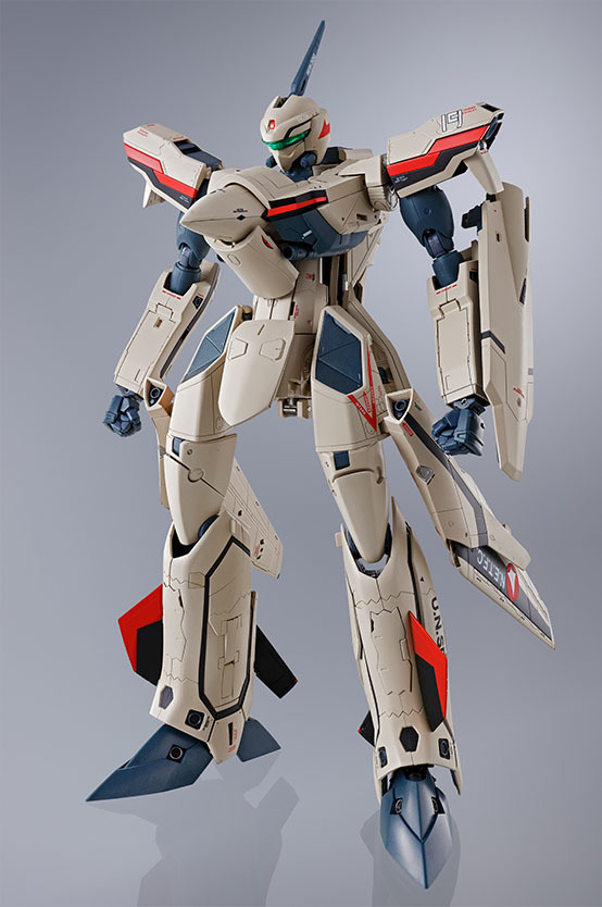DX Chogokin YF-19 Excalibur (Isamu Dyson machine)
