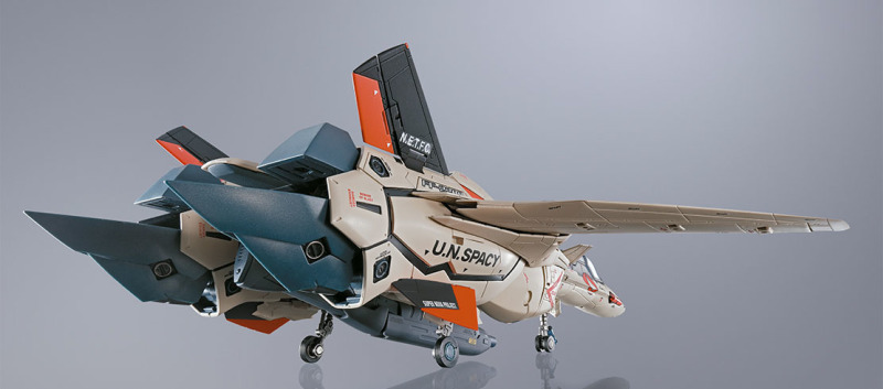 DX Chogokin YF-19 Excalibur (Isamu Dyson machine)