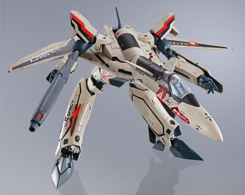 DX Chogokin YF-19 Excalibur (Isamu Dyson machine)