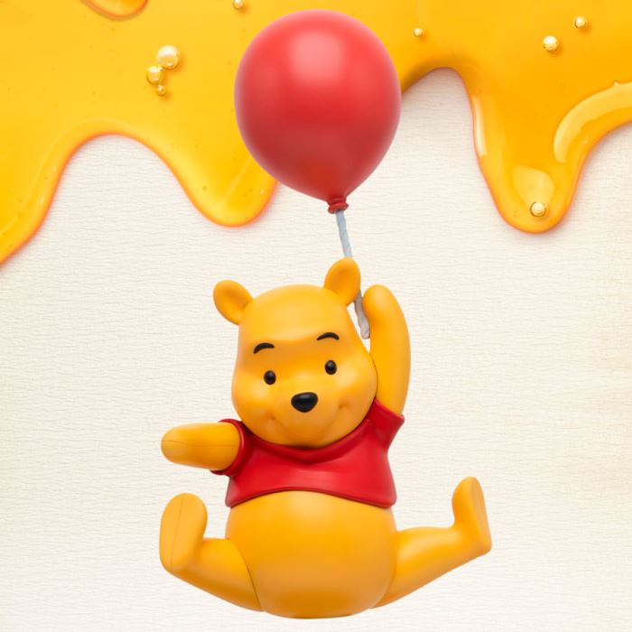 WINNIE THE POOH FLOATING