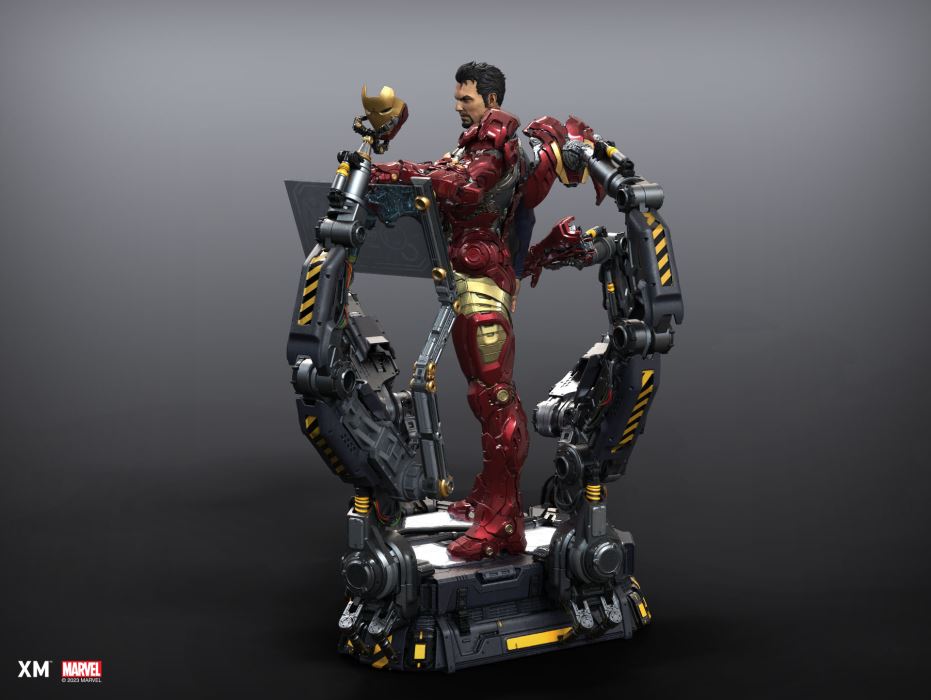 Iron Man (Suit Up) Ver B 1/4 Scale