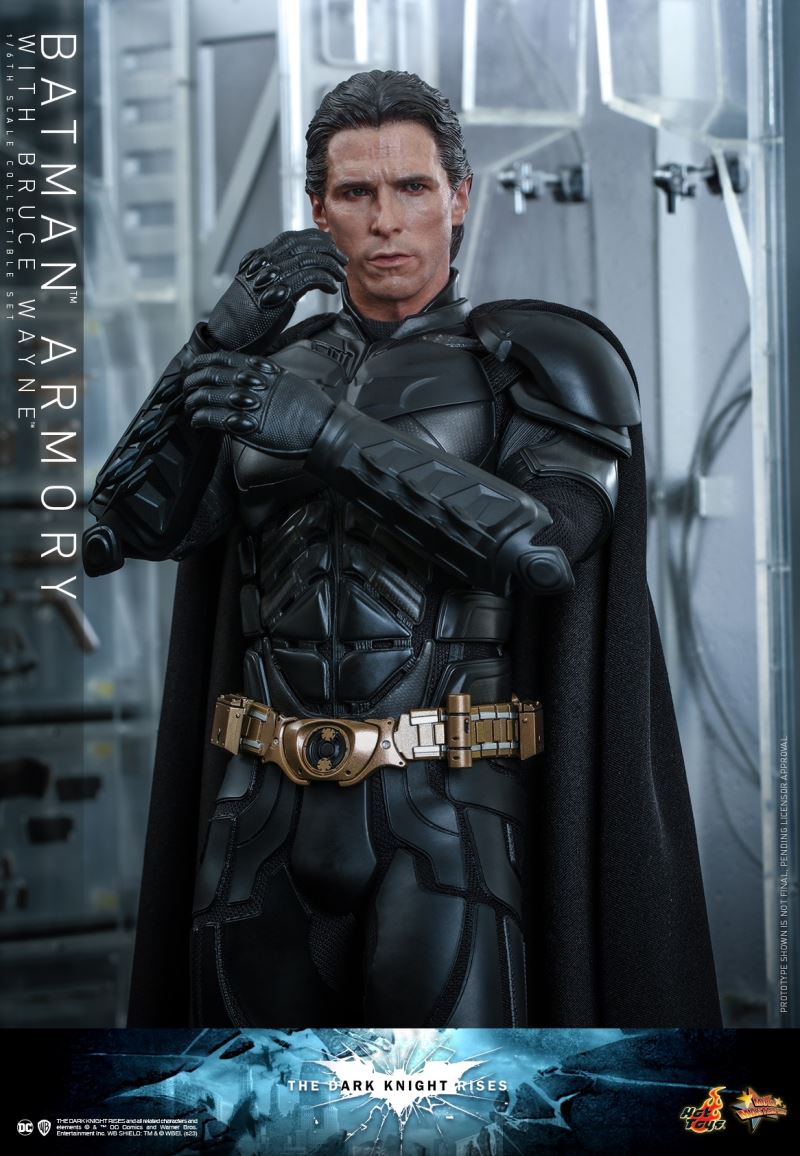 Batman: The Dark Knight Rises - Batman Armory & Bruce Wayne Set 1/6