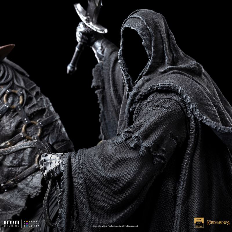 The Lord of the Rings - NAZGUL ON HORSE DELUXE