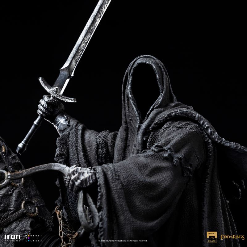 The Lord of the Rings - NAZGUL ON HORSE DELUXE