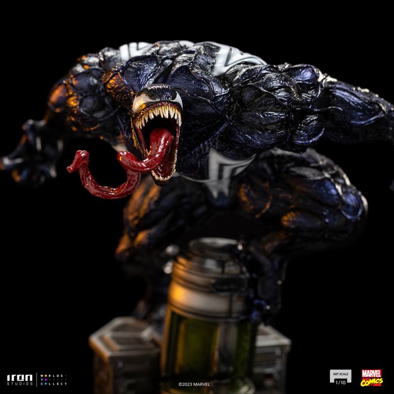 VENOM DELUXE