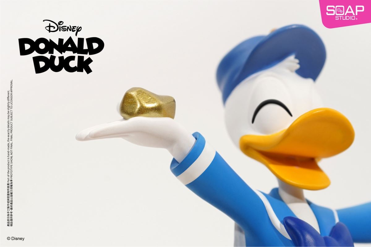 Disney Donald Duck Series - Golden Explorer Ornament
