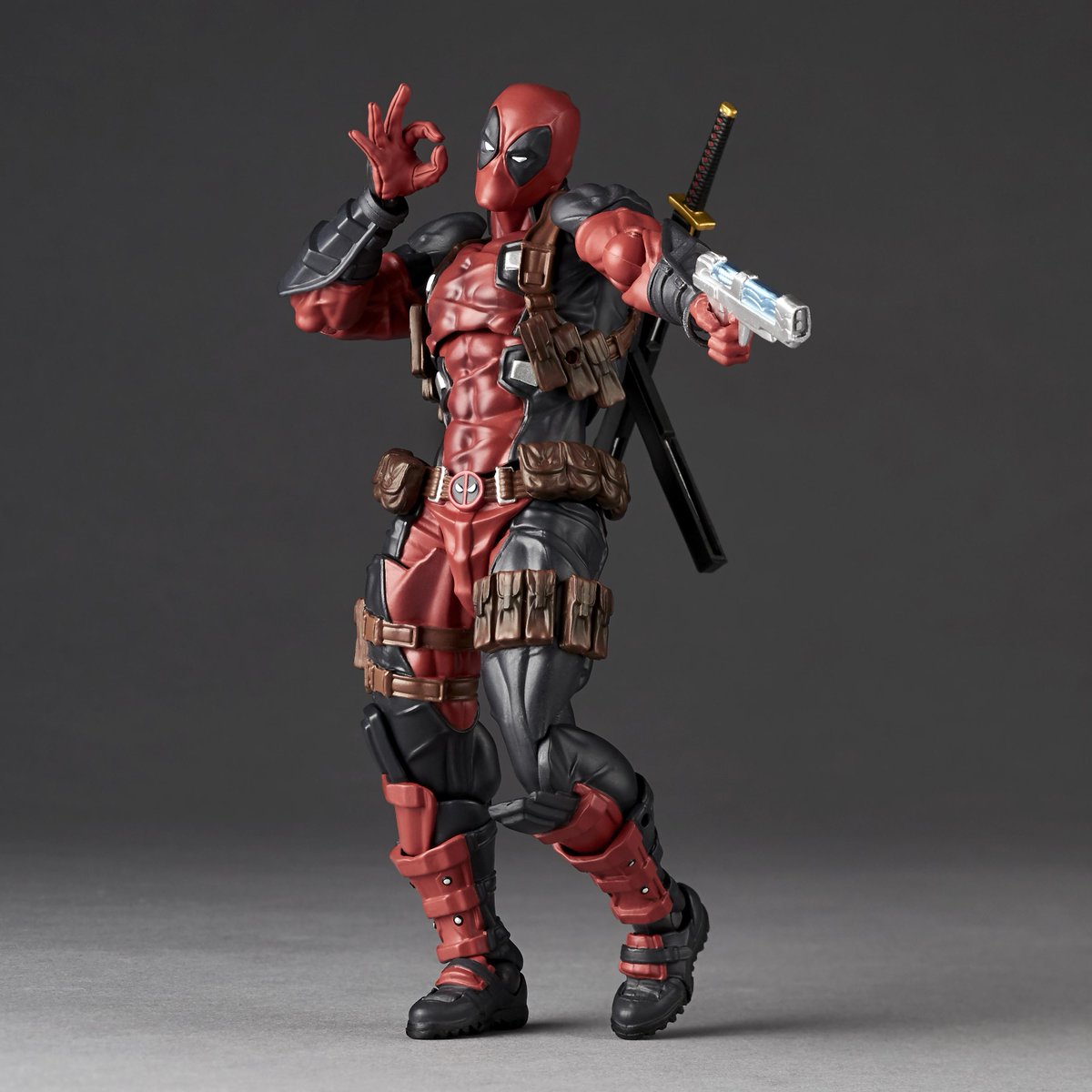 Revoltech Amazing Yamaguchi Attack Titan Deadpool ver 2.5