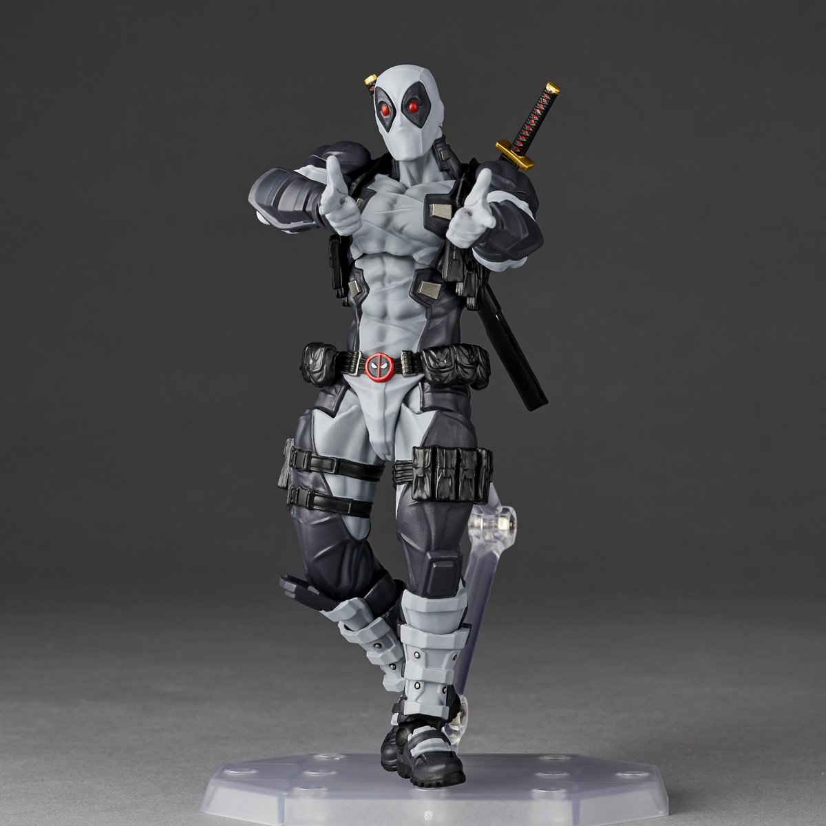 Revoltech Amazing Yamaguchi Attack Titan Deadpool ver 2.5