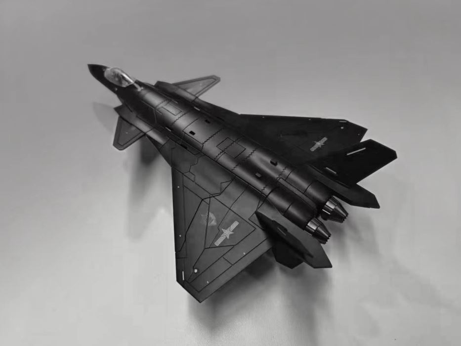 J-20 Black Gold Black Flash Alloy Transformation Fighter