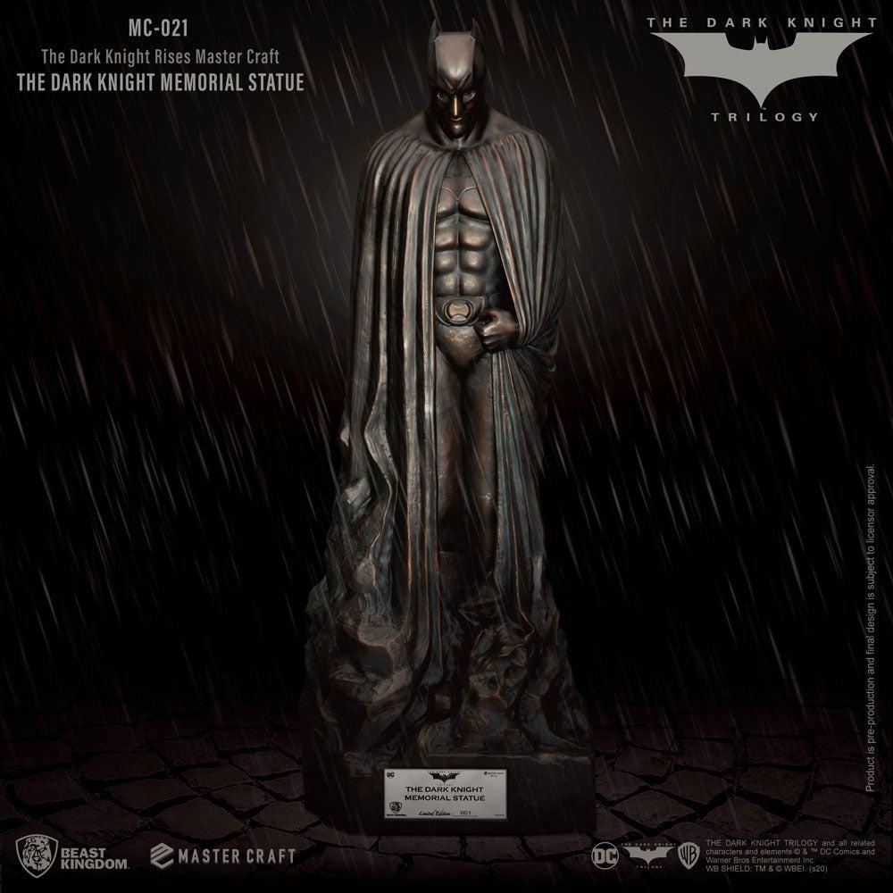 BATMAN: THE DARK KNIGHT MEMORIAL STATUE