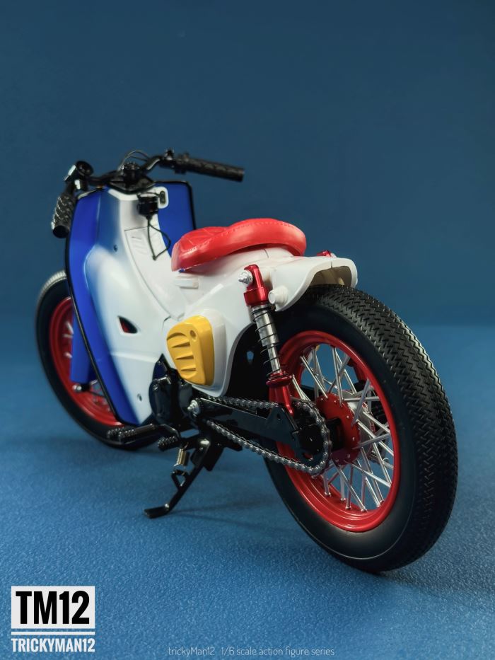 SUPER CUB Retro Motorcycle 1/6