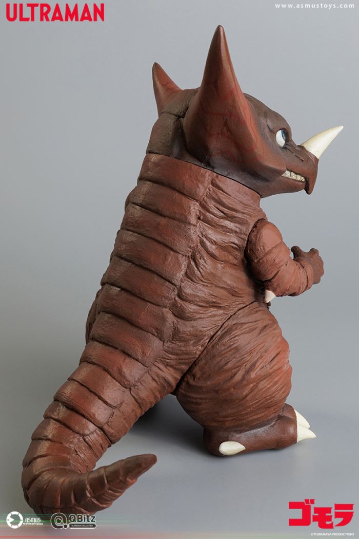 Ultraman Zero (QBXL001), Ultraman Z (QBXL002), Gomora