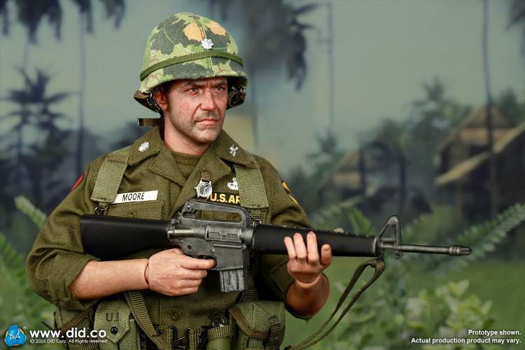 Vietnam War - US Army Lieutenant Colonel Moore 1/6