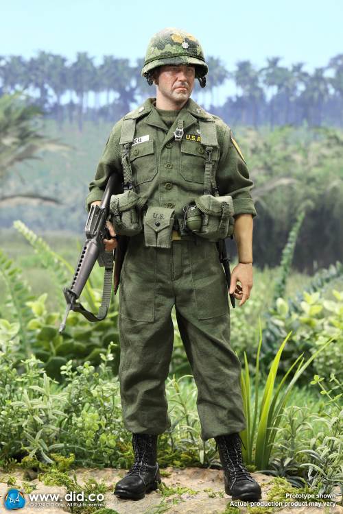 Vietnam War - US Army Lieutenant Colonel Moore 1/6