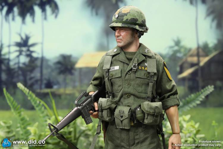 Vietnam War - US Army Lieutenant Colonel Moore 1/6