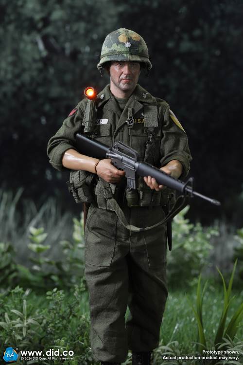 Vietnam War - US Army Lieutenant Colonel Moore 1/6