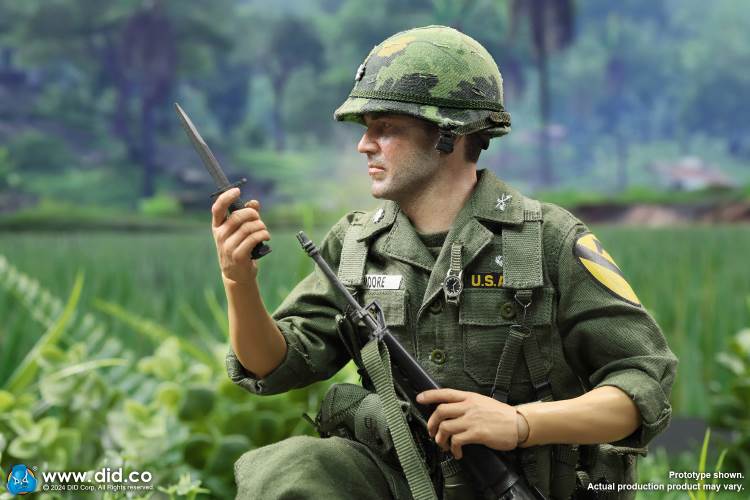 Vietnam War - US Army Lieutenant Colonel Moore 1/6