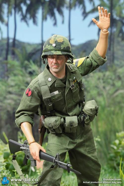 Vietnam War - US Army Lieutenant Colonel Moore 1/6