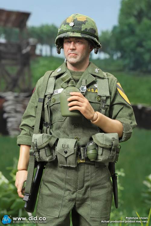 Vietnam War - US Army Lieutenant Colonel Moore 1/6