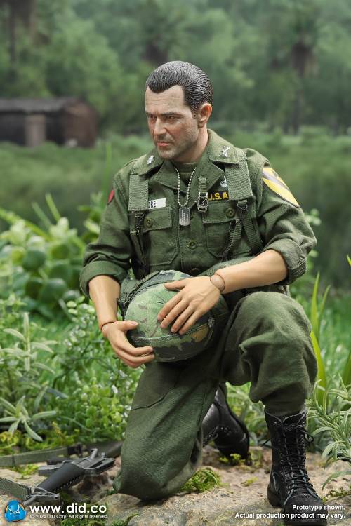 Vietnam War - US Army Lieutenant Colonel Moore 1/6