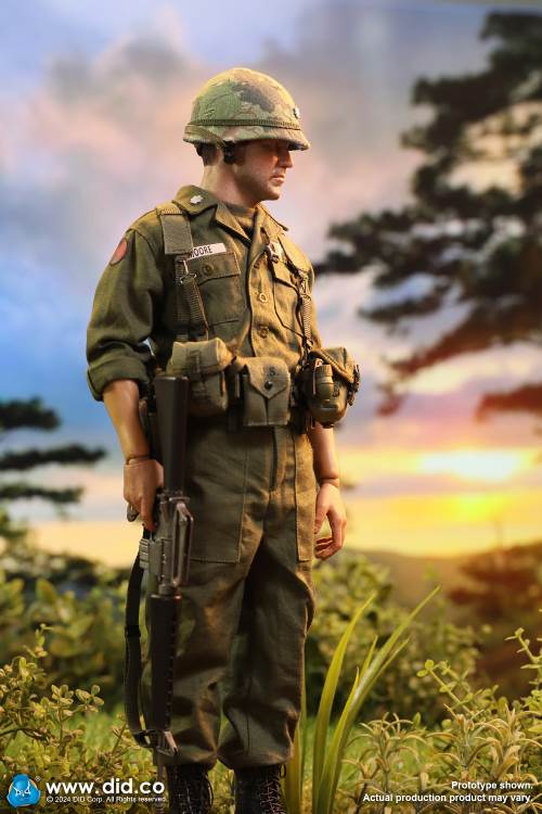 Vietnam War - US Army Lieutenant Colonel Moore 1/6