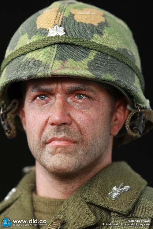 Vietnam War - US Army Lieutenant Colonel Moore 1/6