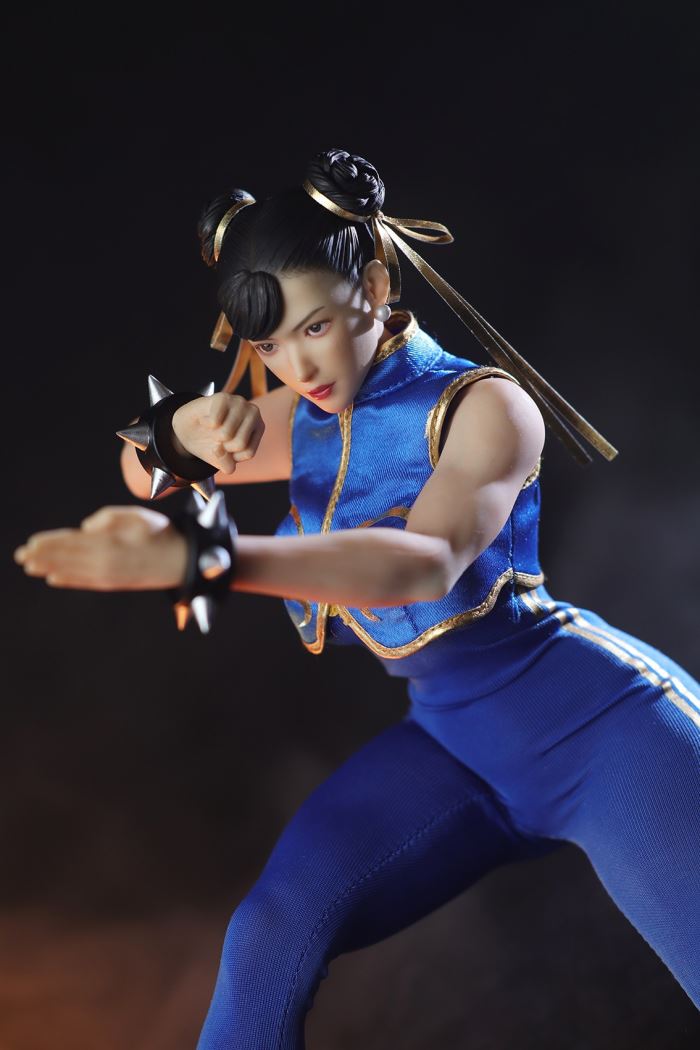 female fighter 1/6