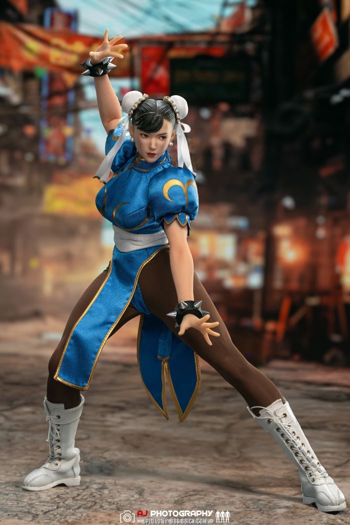 female fighter 1/6