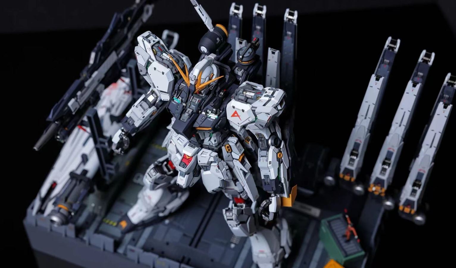 Mobile Suit Gundam Space Warrior Mobile Form 093 and Heavy Armor Form 093-2