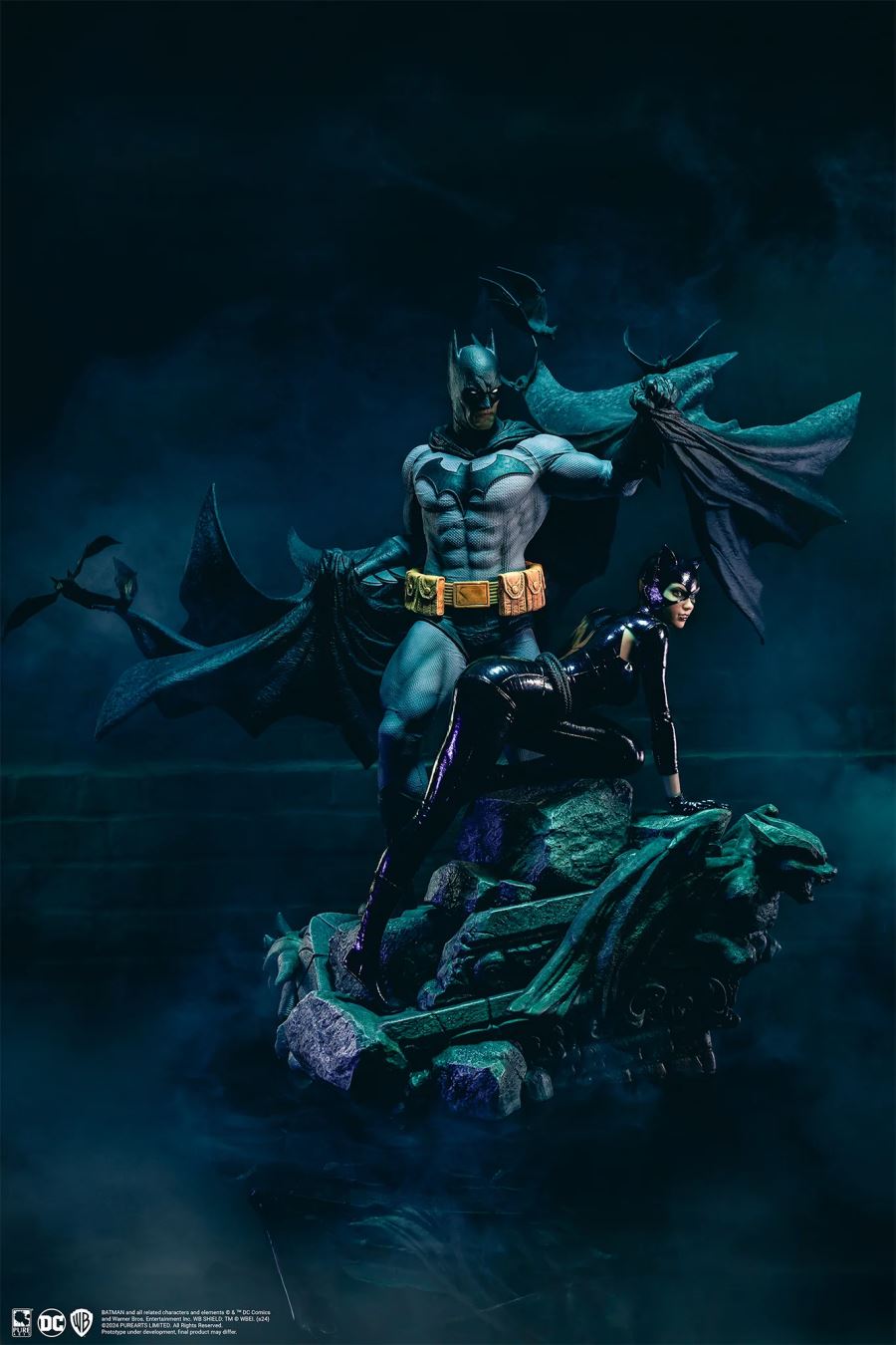 DC Batman & Catwoman Reunion 1/4 Scale Statue Exclusive Edition