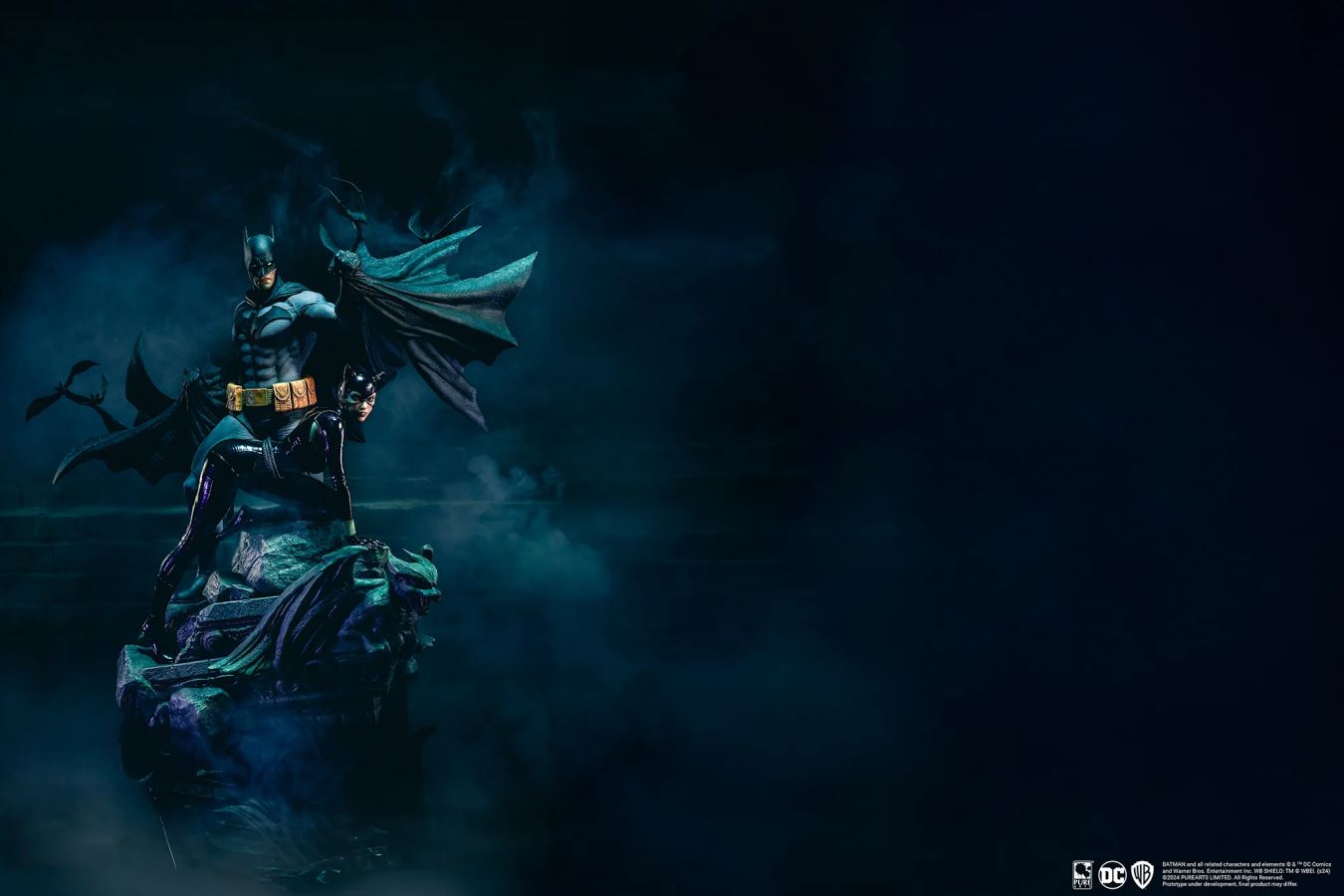 DC Batman & Catwoman Reunion 1/4 Scale Statue Exclusive Edition