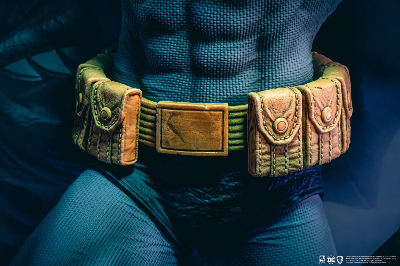 DC Batman & Catwoman Reunion 1/4 Scale Statue Exclusive Edition