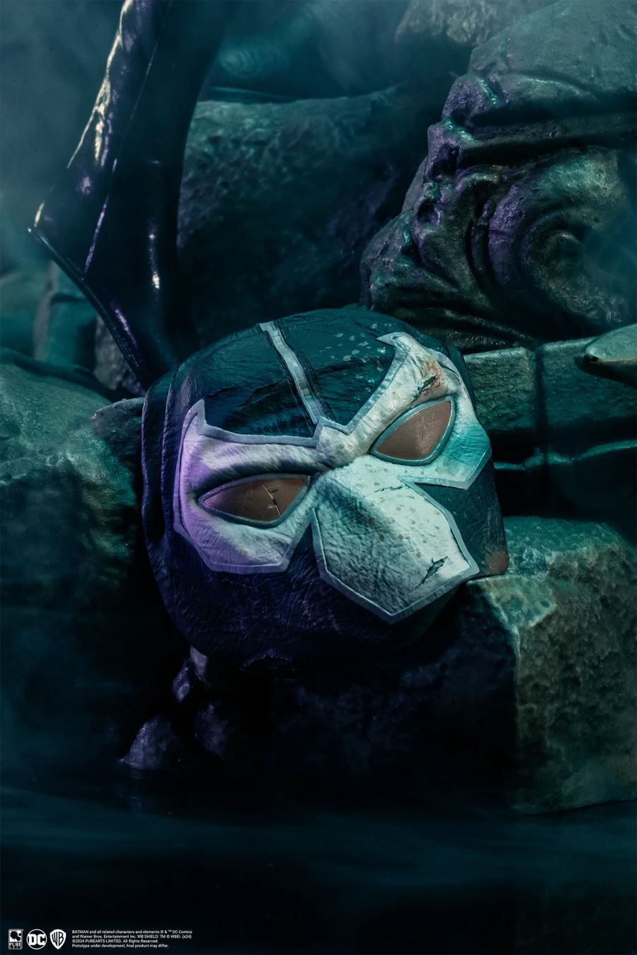 DC Batman & Catwoman Reunion 1/4 Scale Statue Exclusive Edition